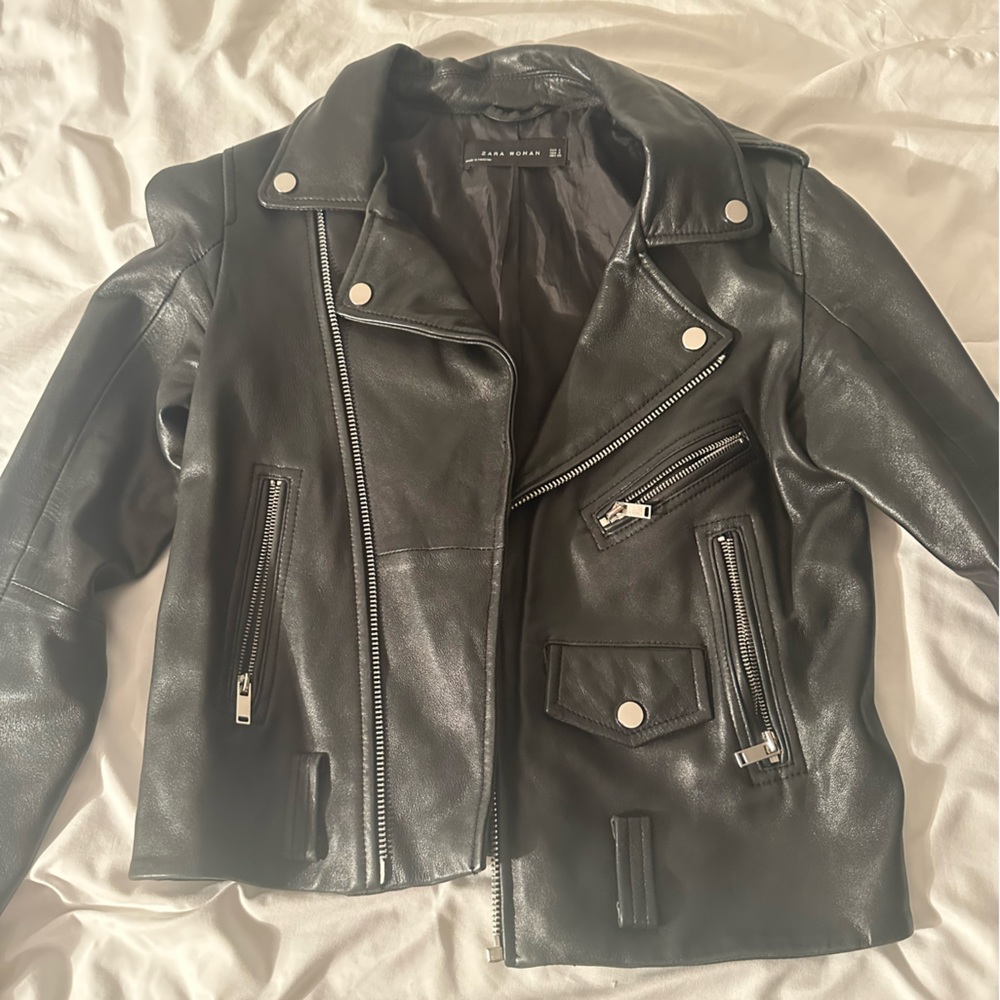 Zara 100% leather jacket